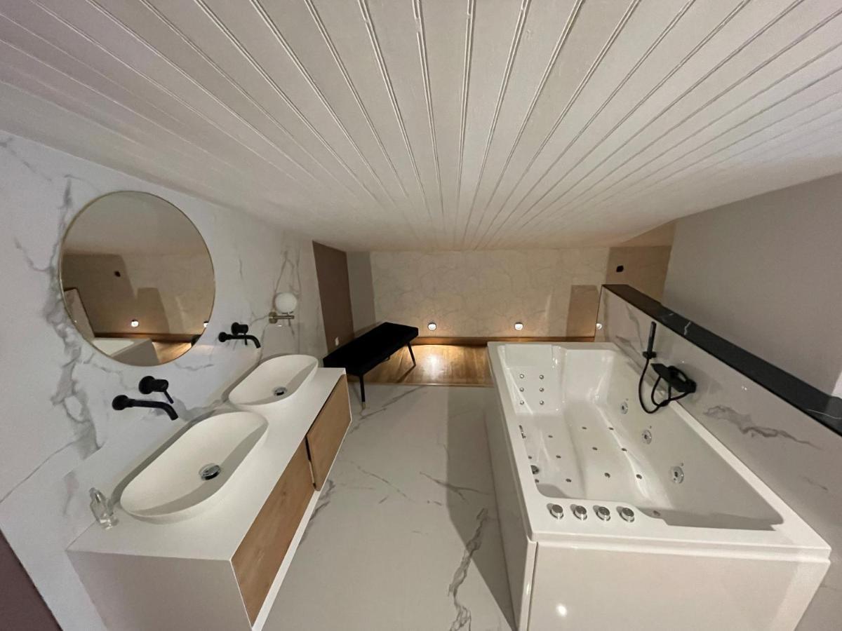 "Les Hauts Du Marquet" - Meuble De Tourisme 5 Etoiles - Gite De Groupe 15 Personnes En Cevennes - Piscine A Debordement - Balneo - Sauna - Nature Saint Jean du Pin Eksteriør bilde